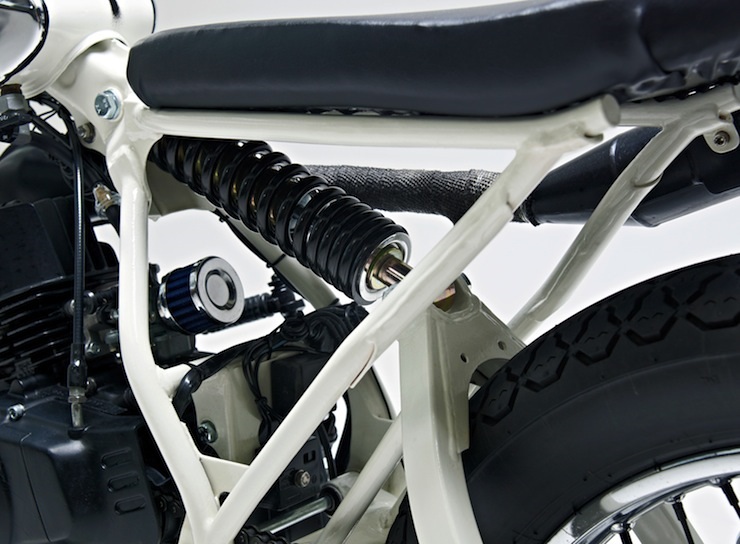 Кастом Cocaine White на базе Yamaha DT50MX