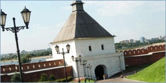 Тайницкая башня Казанского Кремля - The Tainitskaya Tower of the Kazan Kremlin