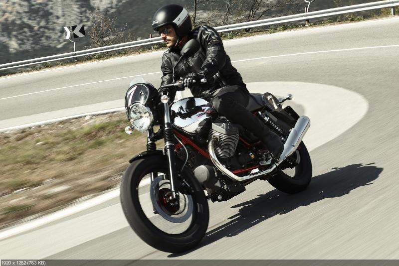 Качественные фотографии мотоциклов Moto Guzzi V7 2014: V7 Racer, V7 Special и V7 Stone